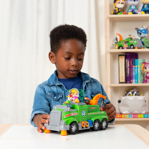 PAW Patrol, Rocky’s Total Team Rescue Recycling Truck with 6 Pups